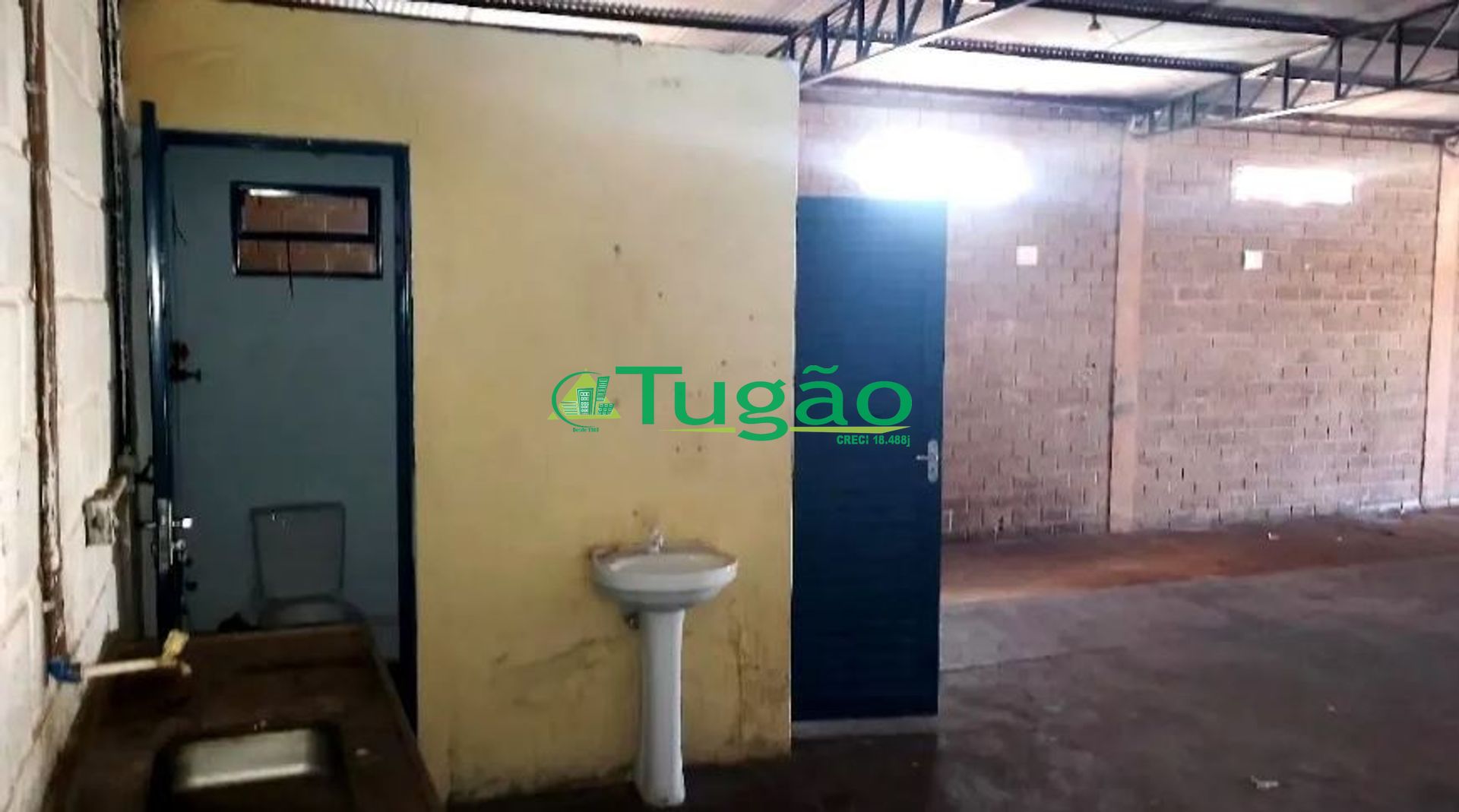 Galpão / Depósito / Armazém  para aluguel, 390m² — foto 6 de 7