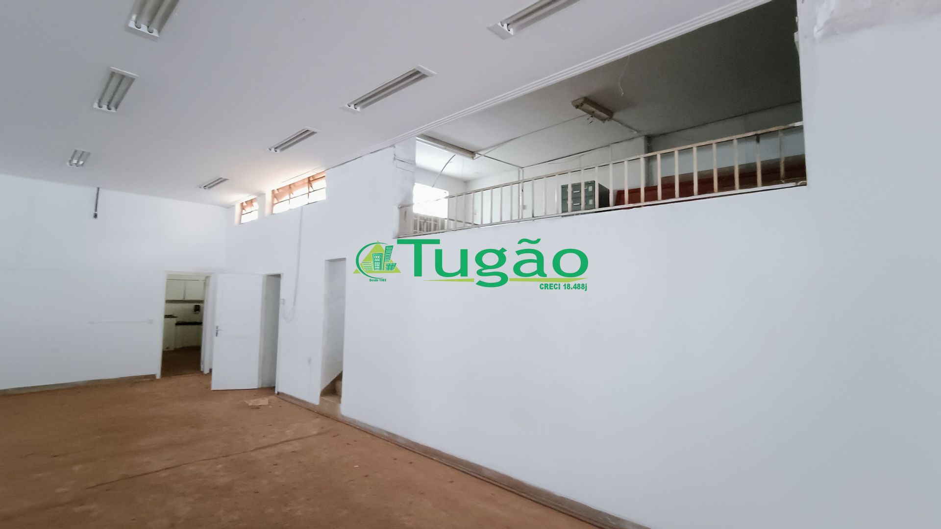 Loja / Salão / Ponto Comercial  para aluguel, 250m² — foto 1 de 8