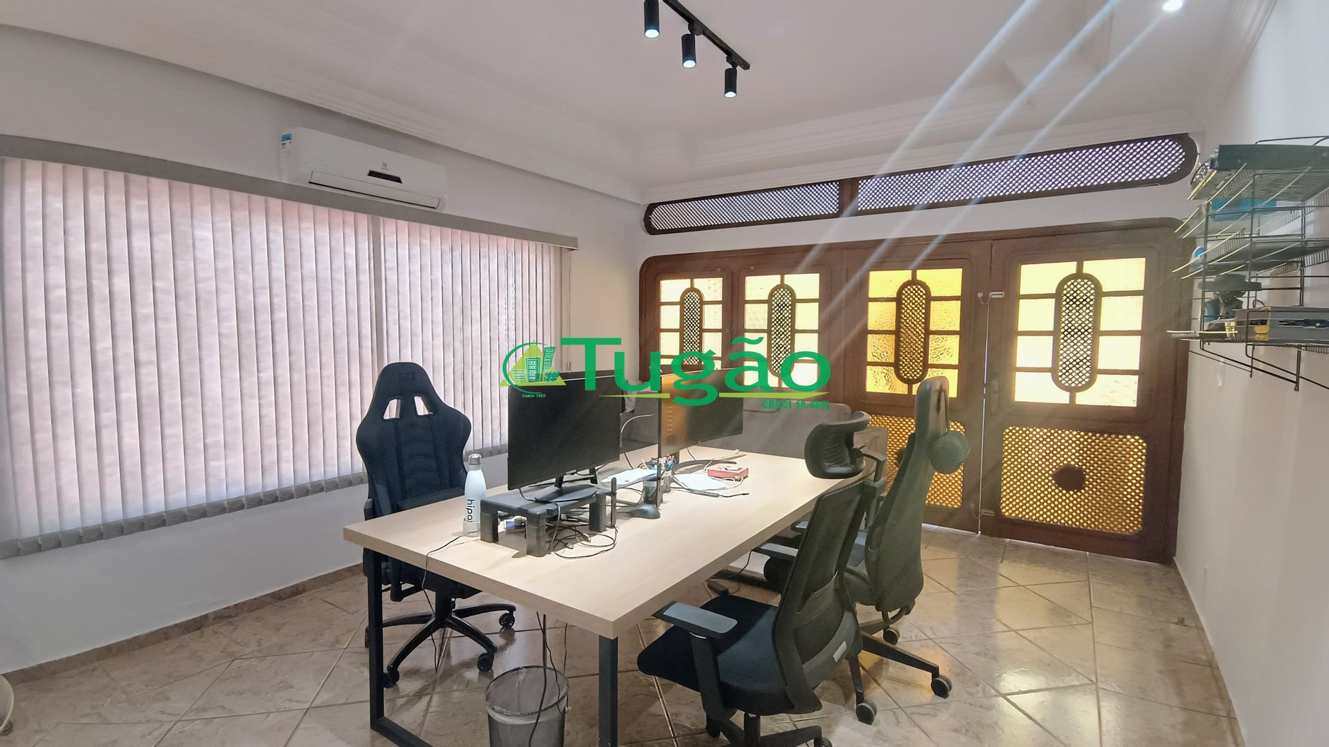 Casa com 3 quartos à venda, 249m² — foto 22 de 24