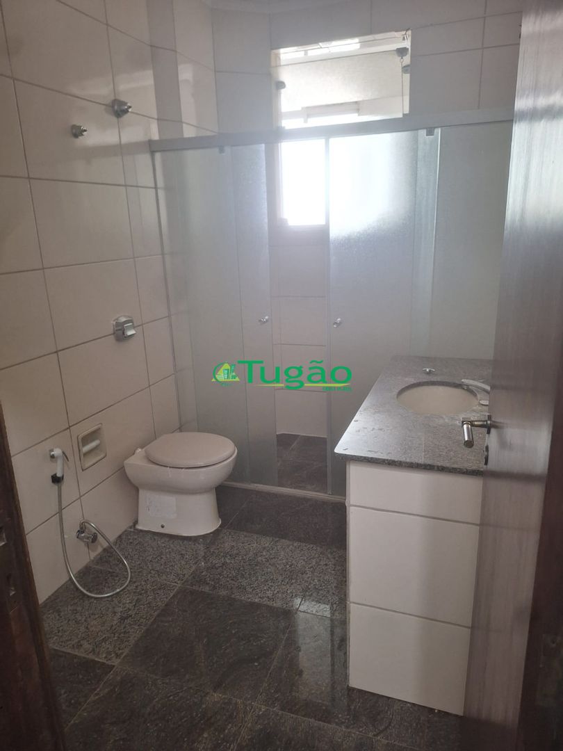 Apartamento com 3 quartos à venda, 180m² — foto 17 de 18