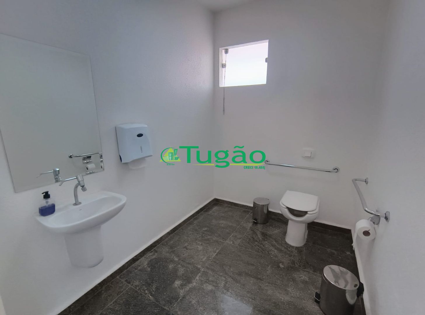 Imóvel Comercial  para aluguel, 370m² — foto 2 de 26