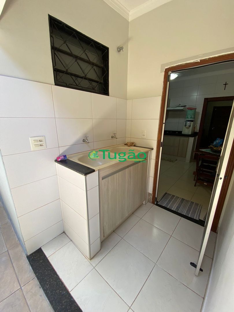 Fazenda / Sítio / Chácara com 3 quartos à venda, 220m² — foto 3 de 69