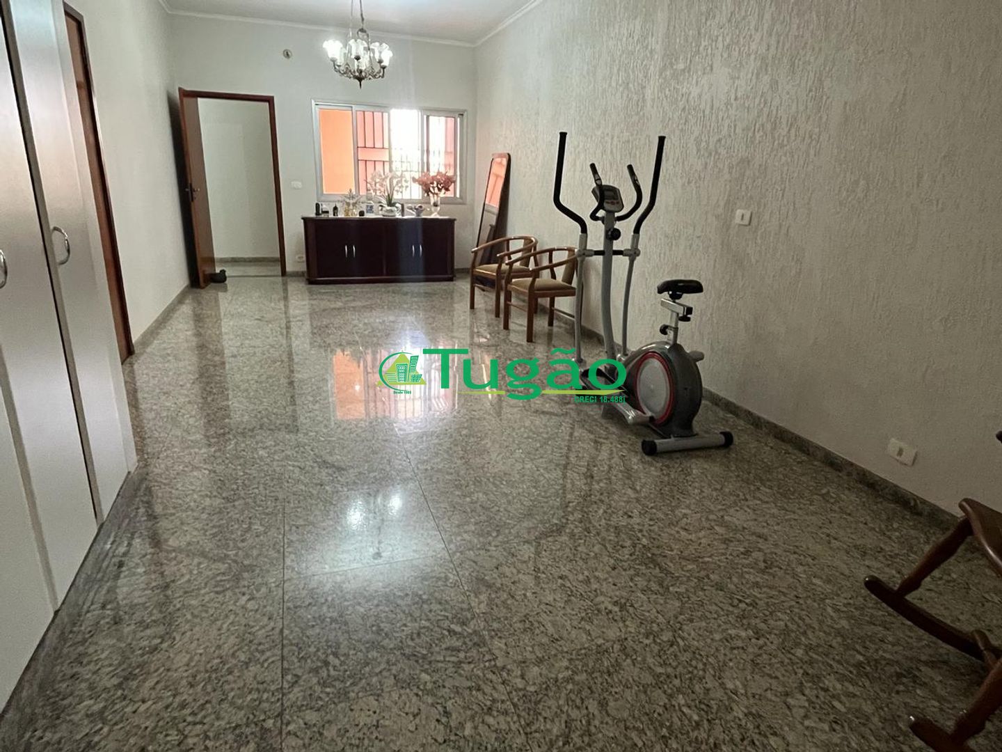 Casa com 3 quartos à venda, 354m² — foto 1 de 15