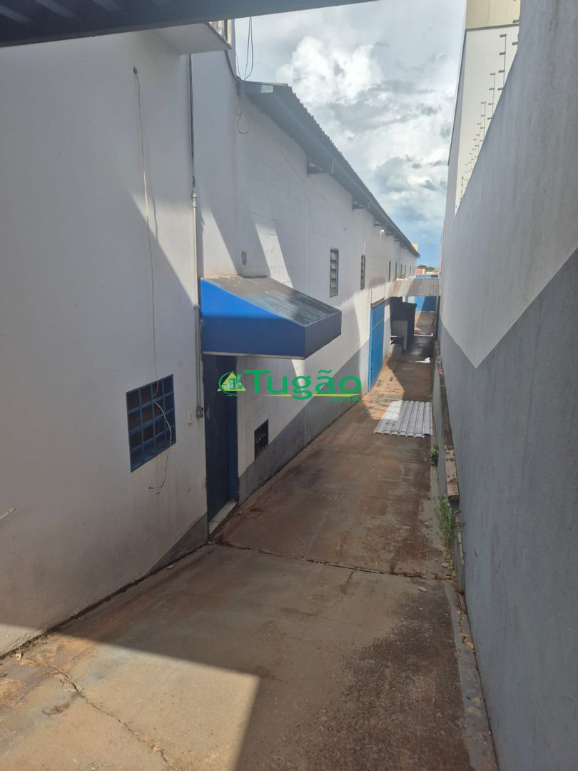 Loja / Salão / Ponto Comercial  para aluguel, 850m² — foto 12 de 18