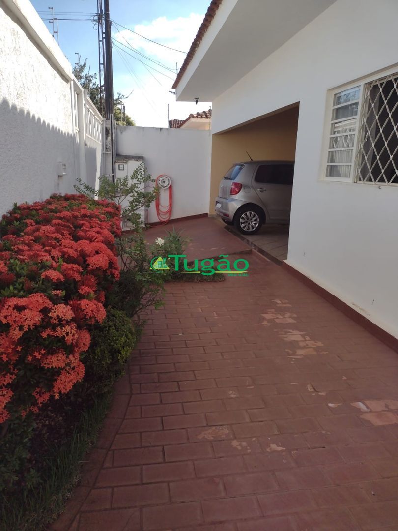 Casa com 3 quartos à venda, 165m² — foto 4 de 23