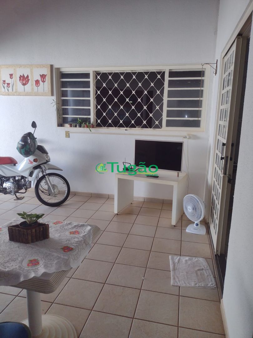 Casa com 3 quartos à venda, 165m² — foto 8 de 23