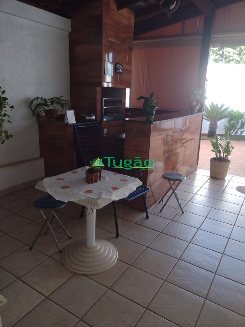 Casa com 3 quartos à venda, 165m² — foto 10 de 23