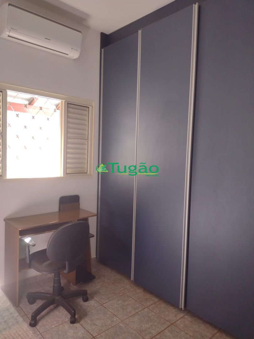 Casa com 3 quartos à venda, 165m² — foto 22 de 23