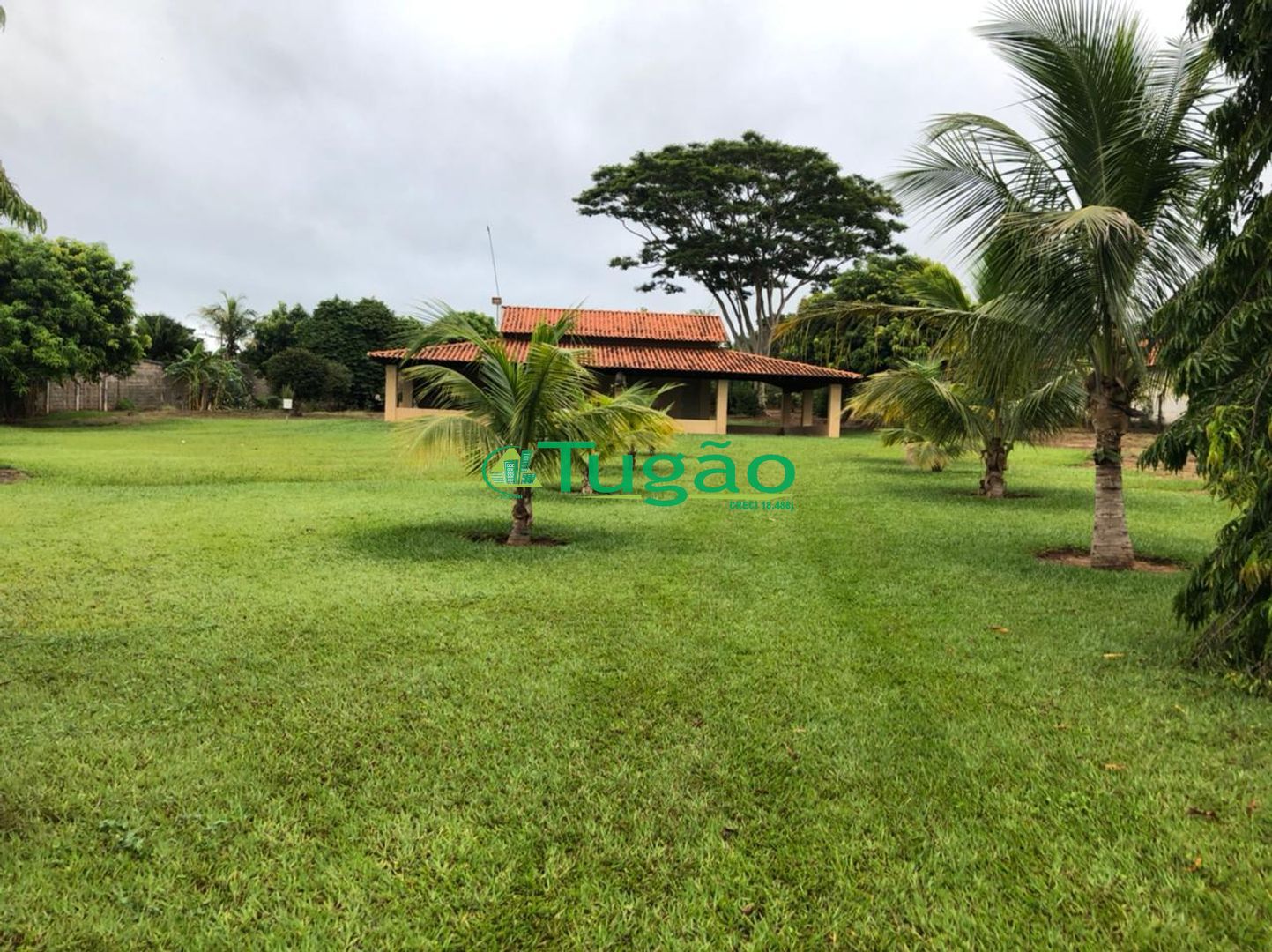 Fazenda / Sítio / Chácara com 1 quarto à venda, 250m² — foto 1 de 27