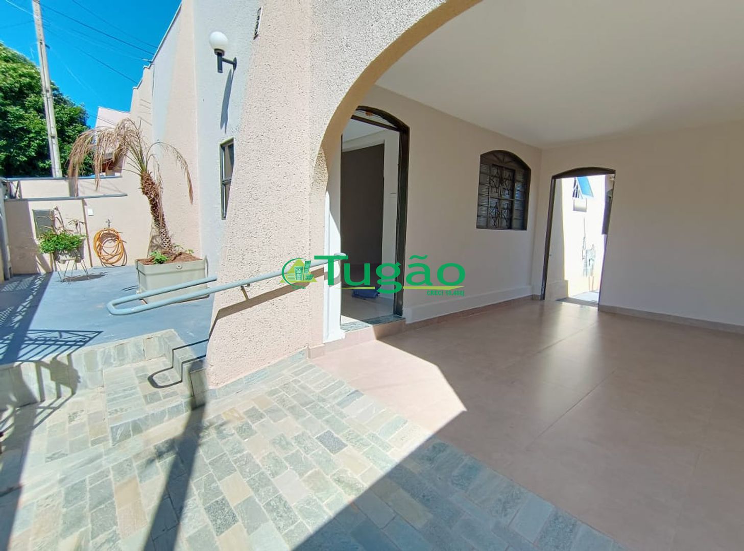 Casa com 2 quartos para aluguel, 110m² — foto 2 de 18