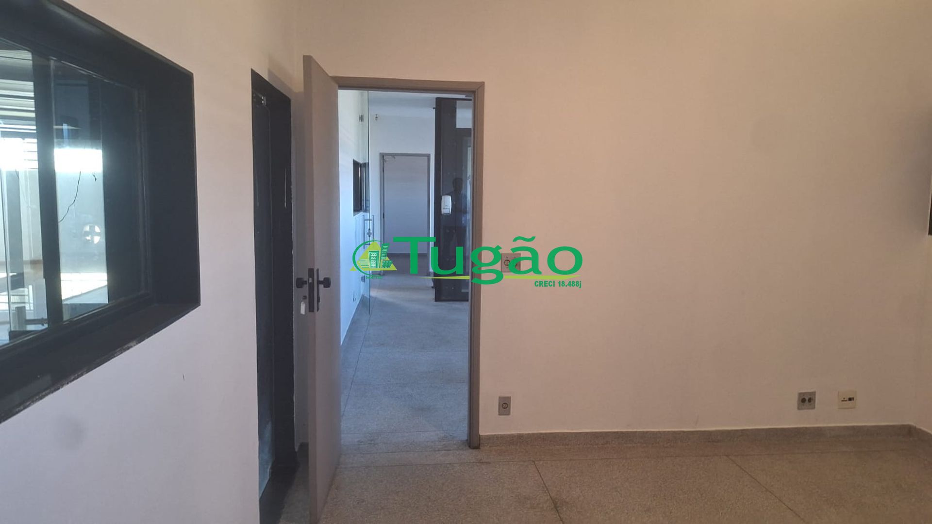 Galpão / Depósito / Armazém  à venda, 500m² — foto 6 de 20