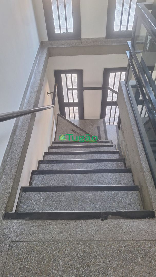 Galpão / Depósito / Armazém  à venda, 500m² — foto 2 de 20