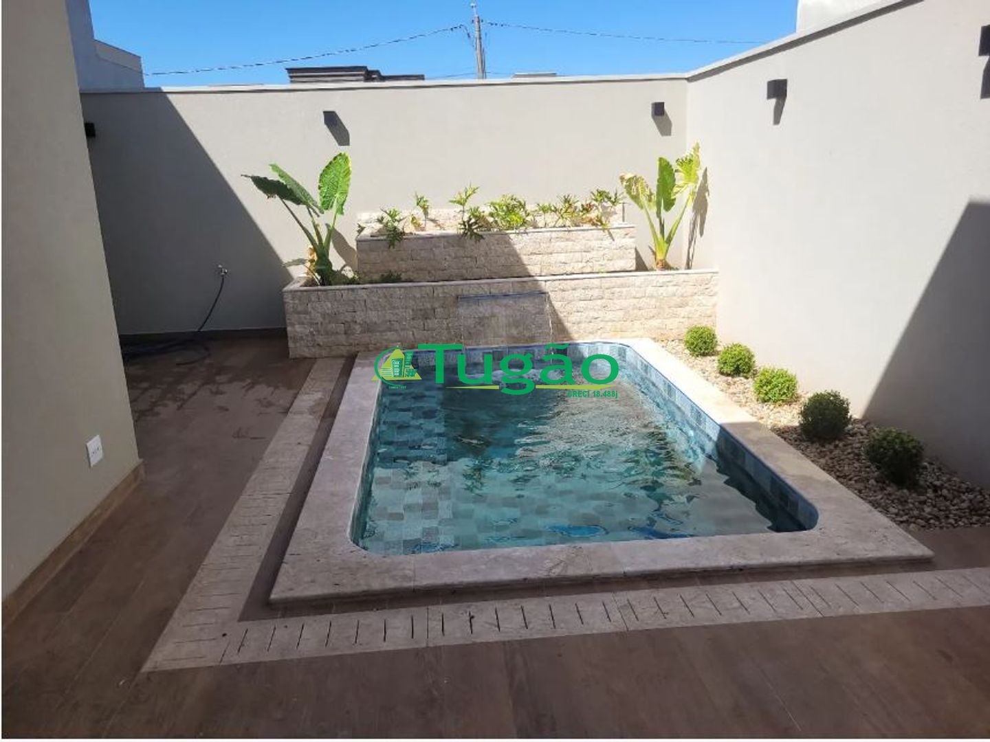 Casa de Condomínio com 3 quartos à venda, 190m² — foto 2 de 6