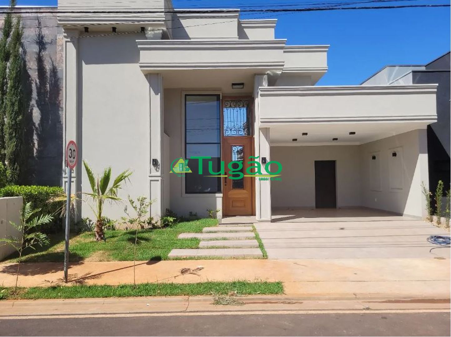 Casa de Condomínio com 3 quartos à venda, 190m² — foto 1 de 6