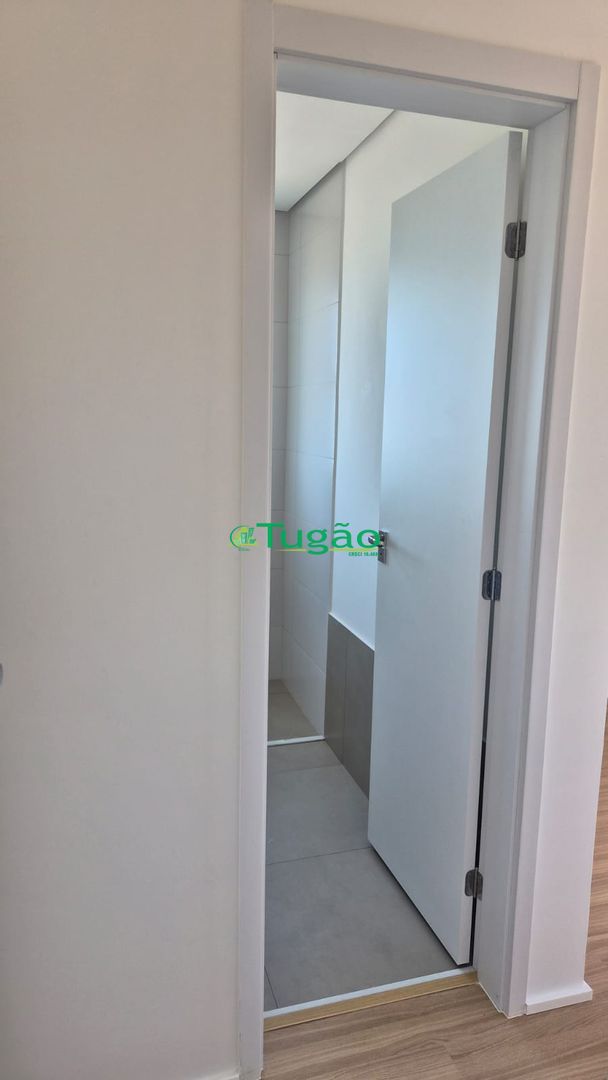 Apartamento com 3 quartos à venda, 70m² — foto 35 de 37