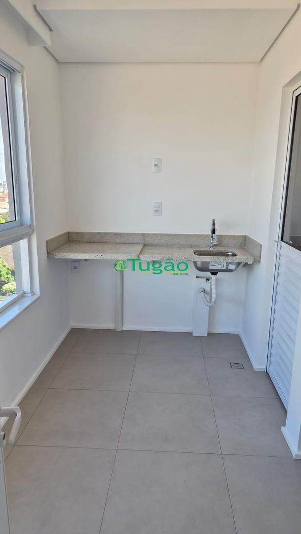 Apartamento com 3 quartos à venda, 70m² — foto 30 de 37