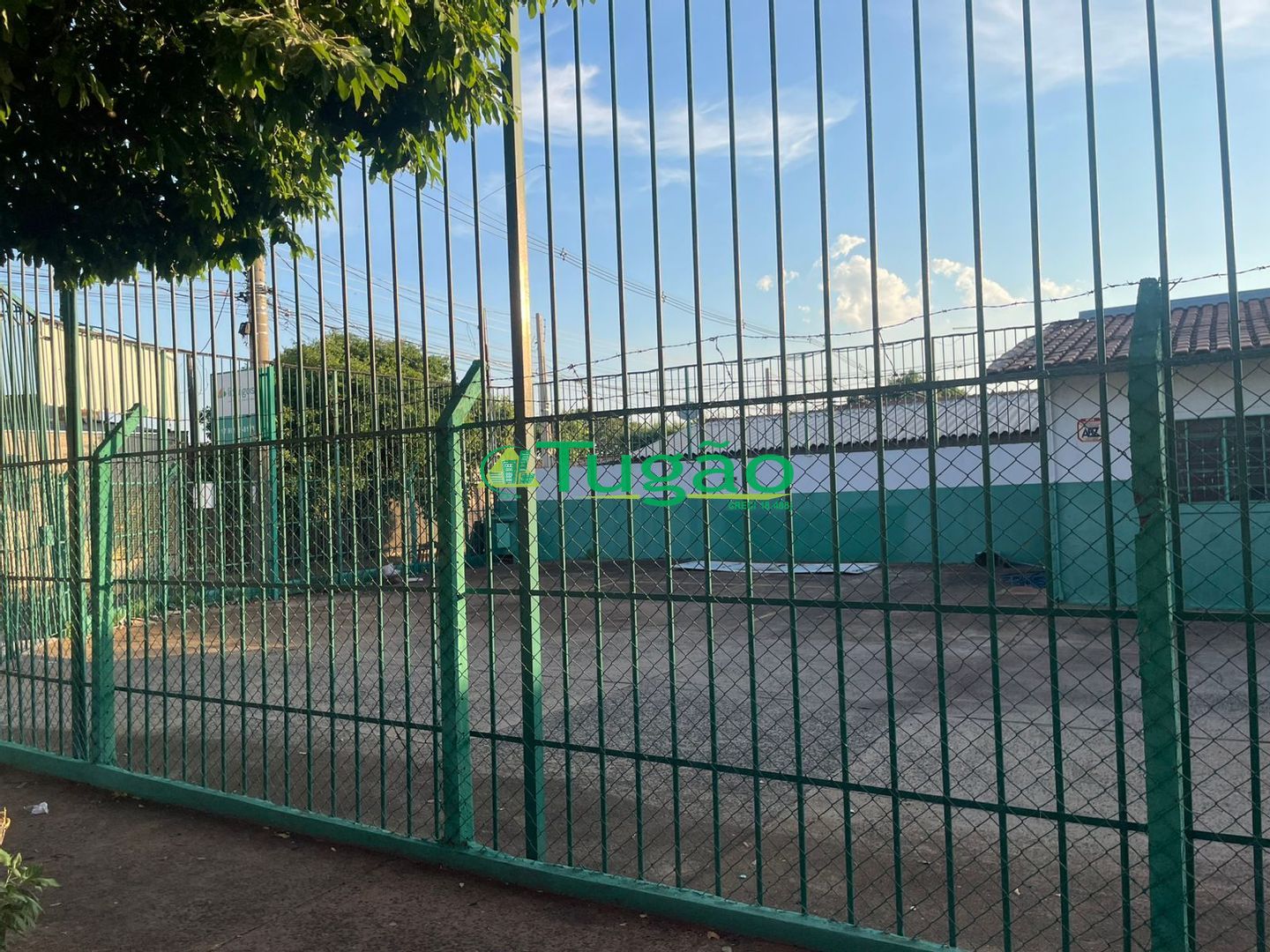 Galpão / Depósito / Armazém  à venda, 70m² — foto 2 de 6