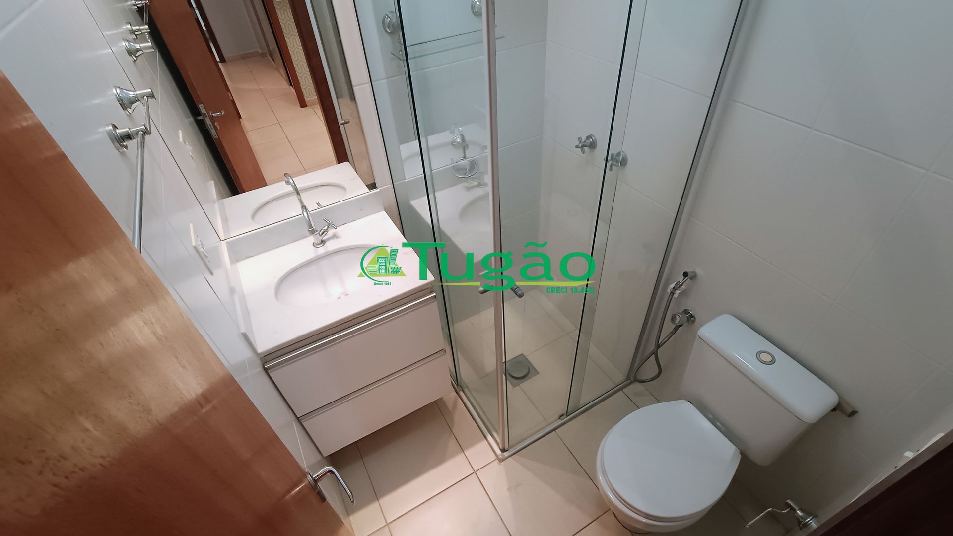 Apartamento com 3 quartos à venda, 75m² — foto 1 de 13