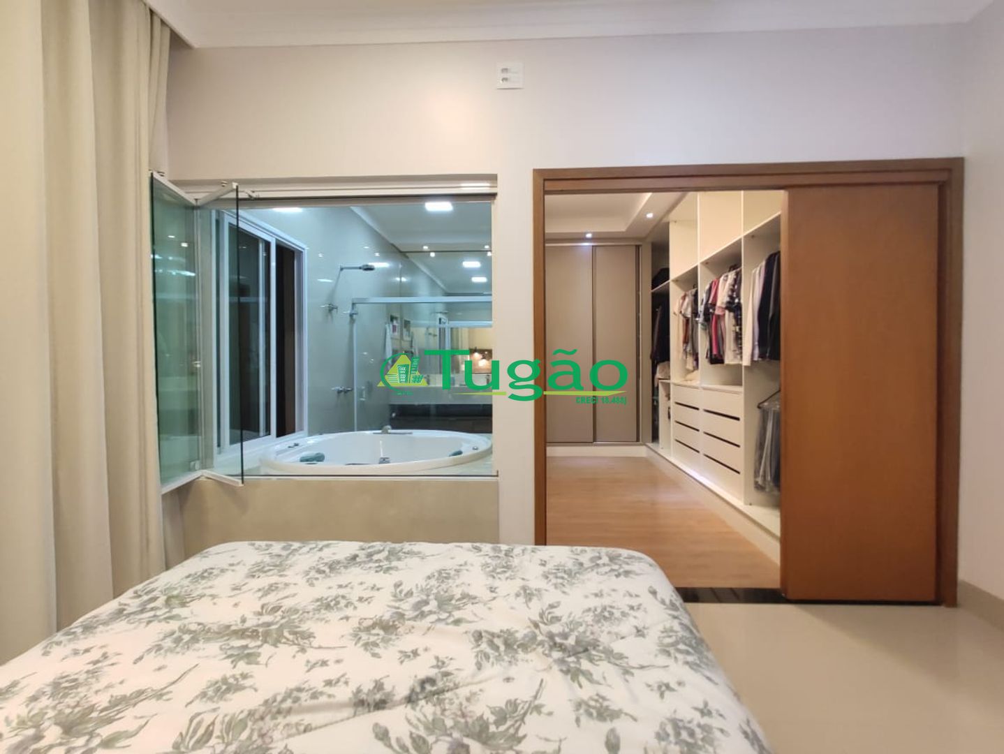 Casa de Condomínio com 3 quartos à venda, 250m² — foto 24 de 36