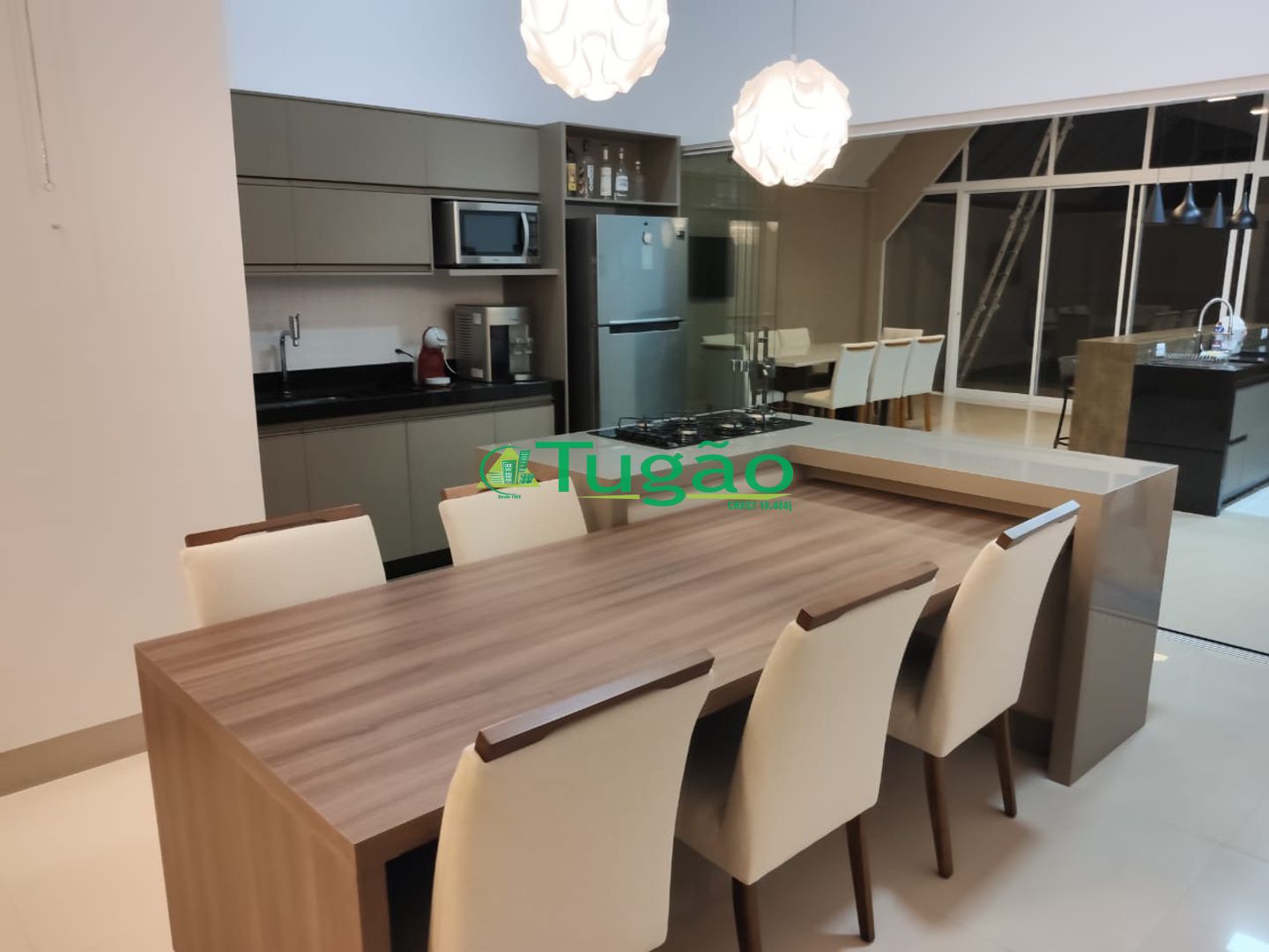 Casa de Condomínio com 3 quartos à venda, 250m² — foto 15 de 36