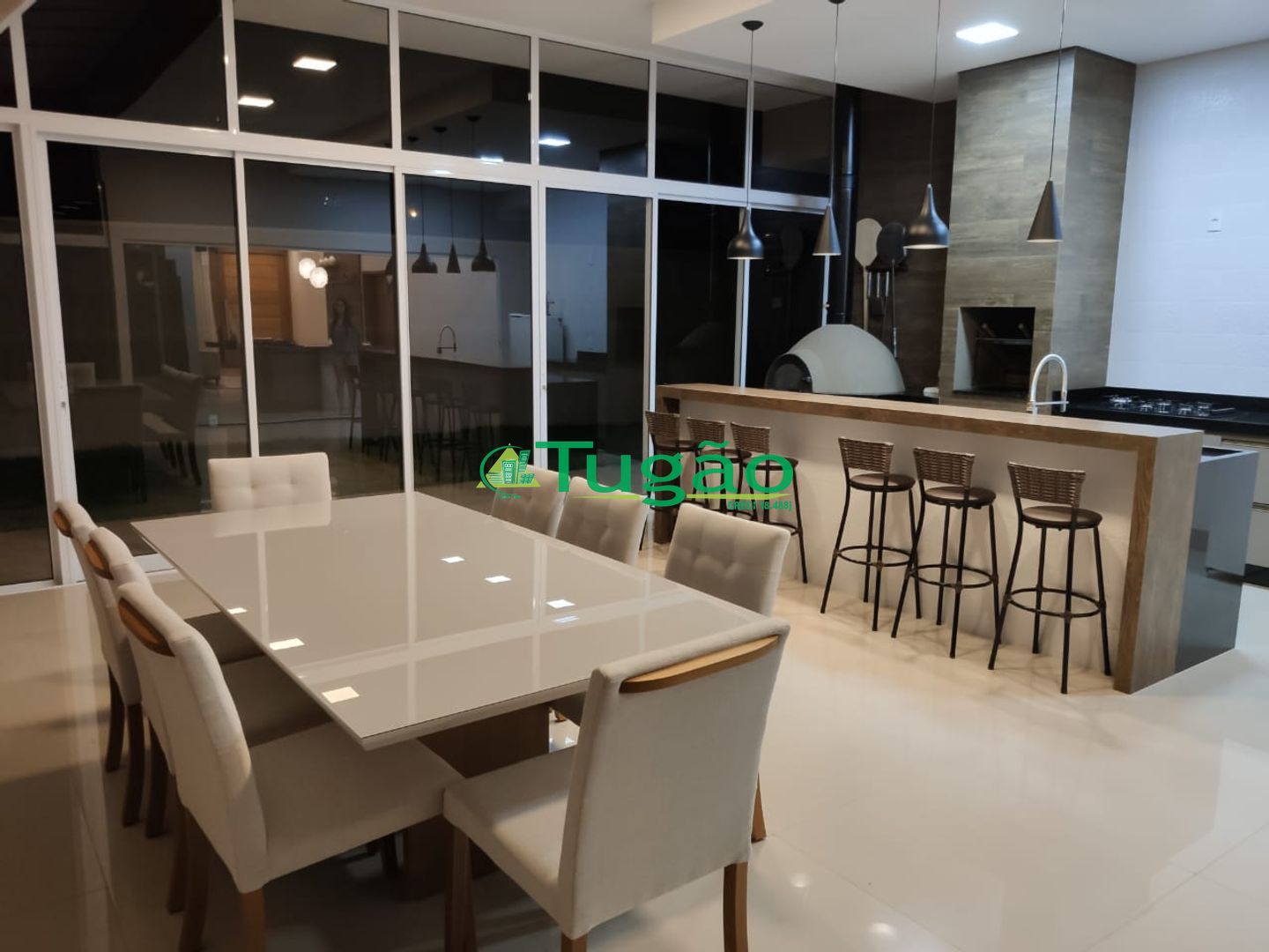 Casa de Condomínio com 3 quartos à venda, 250m² — foto 14 de 36