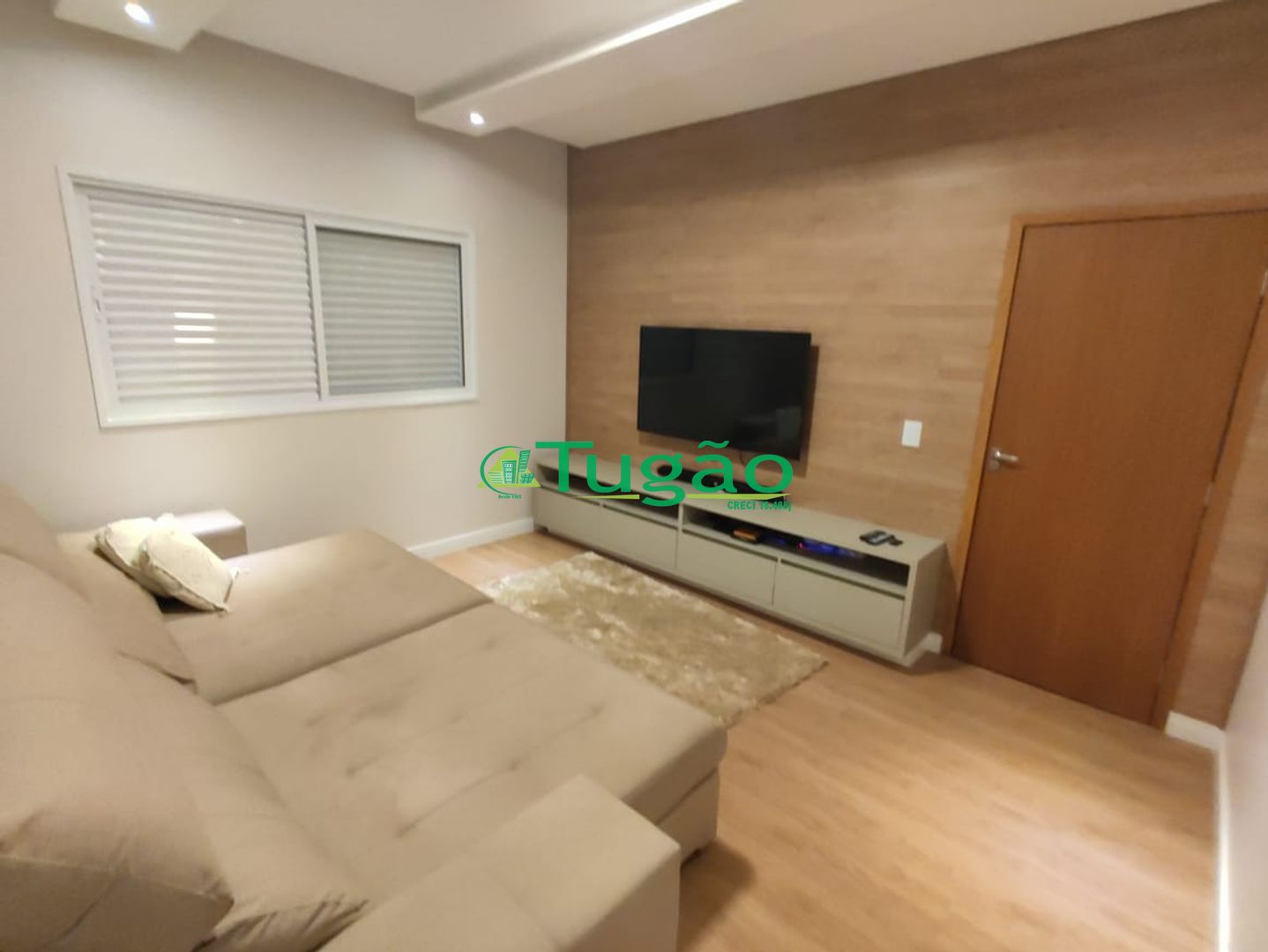 Casa de Condomínio com 3 quartos à venda, 250m² — foto 8 de 36