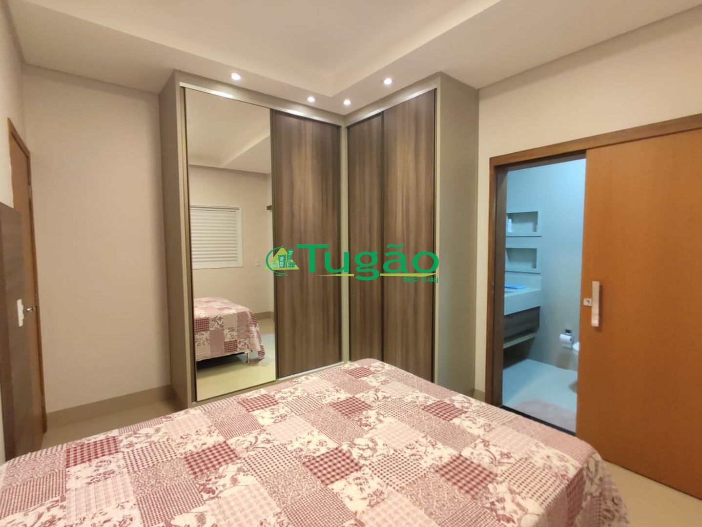 Casa de Condomínio com 3 quartos à venda, 250m² — foto 7 de 36