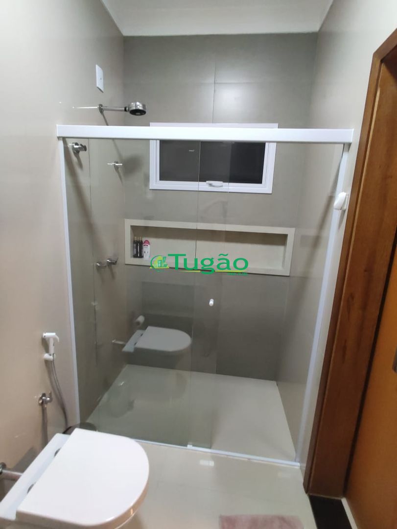 Casa de Condomínio com 3 quartos à venda, 250m² — foto 21 de 36