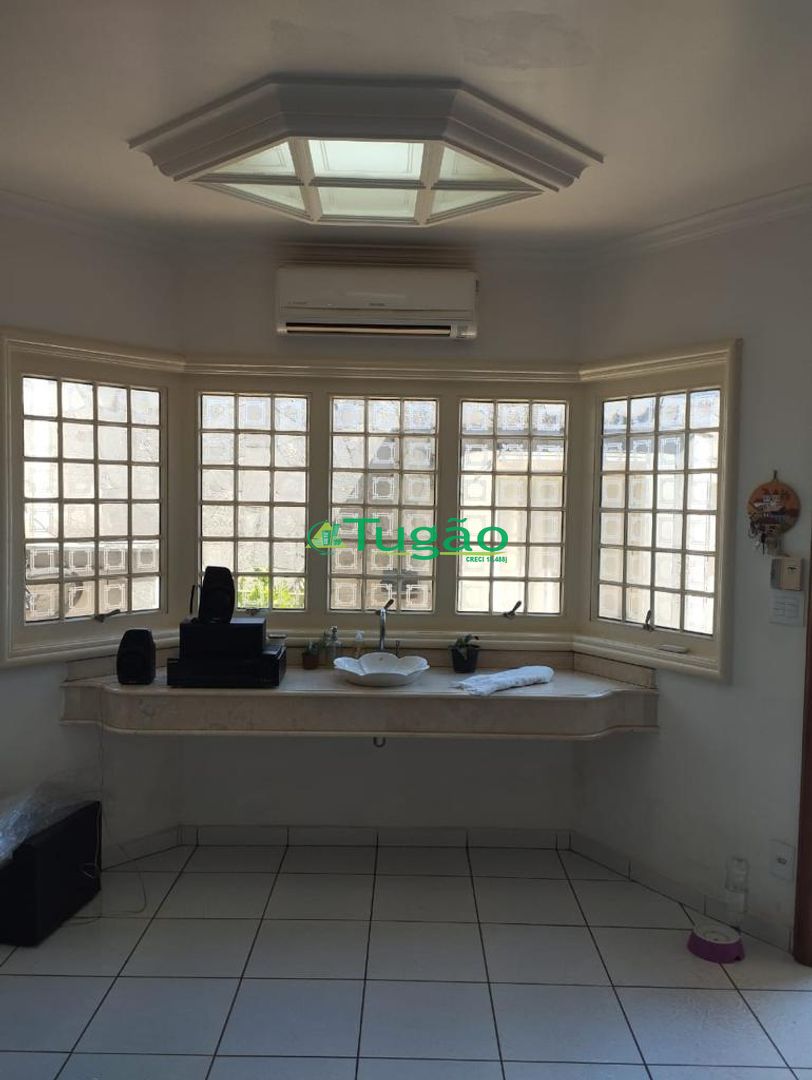 Casa com 5 quartos à venda, 499m² — foto 8 de 36
