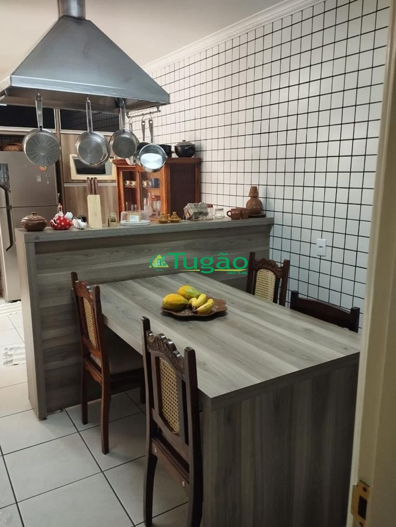 Casa com 5 quartos à venda, 499m² — foto 9 de 36