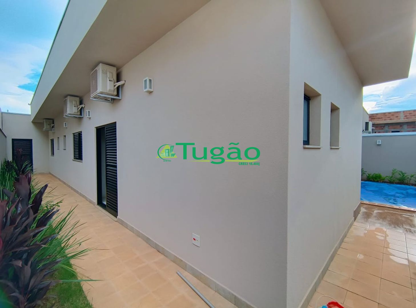 Casa de Condomínio com 3 quartos para aluguel, 210m² — foto 29 de 32