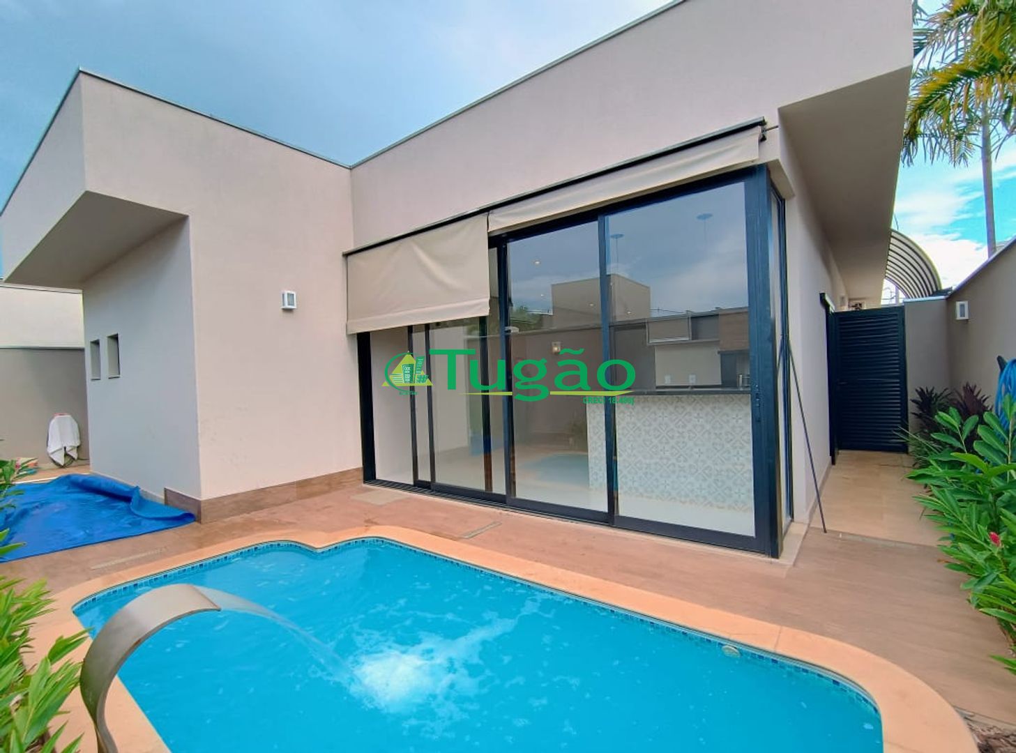 Casa de Condomínio com 3 quartos para aluguel, 210m² — foto 17 de 32