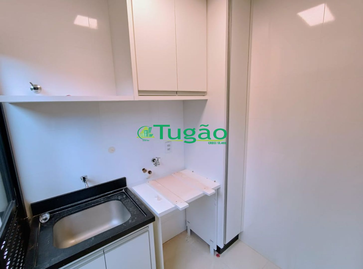 Casa de Condomínio com 3 quartos para aluguel, 210m² — foto 8 de 32