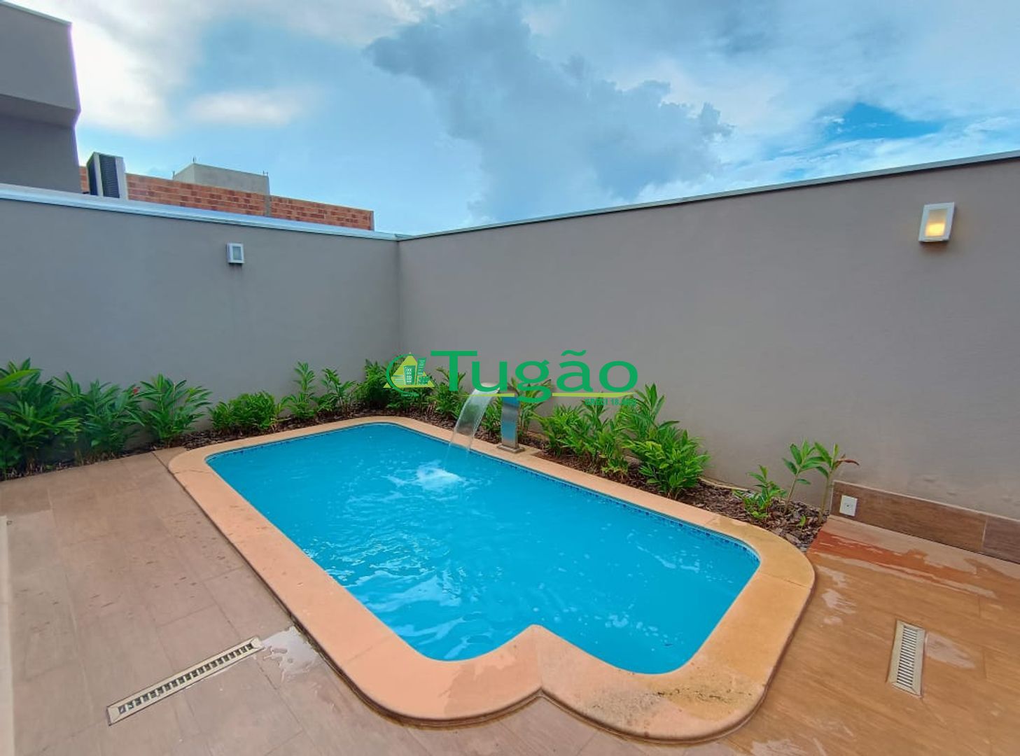 Casa de Condomínio com 3 quartos para aluguel, 210m² — foto 18 de 32