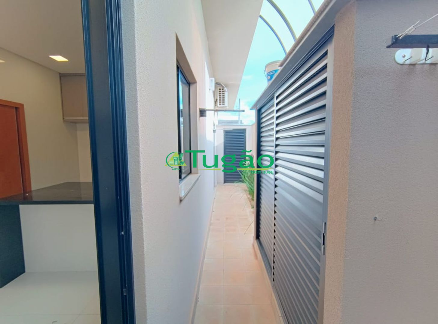 Casa de Condomínio com 3 quartos para aluguel, 210m² — foto 12 de 32