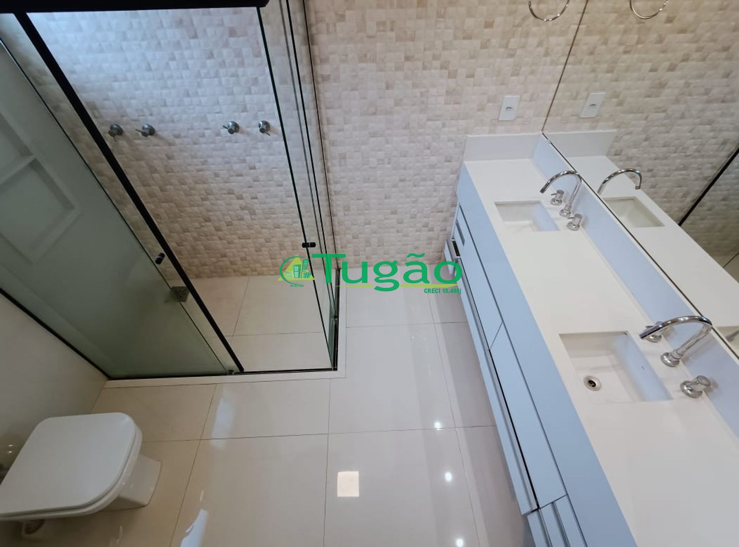 Casa de Condomínio com 3 quartos para aluguel, 210m² — foto 28 de 32