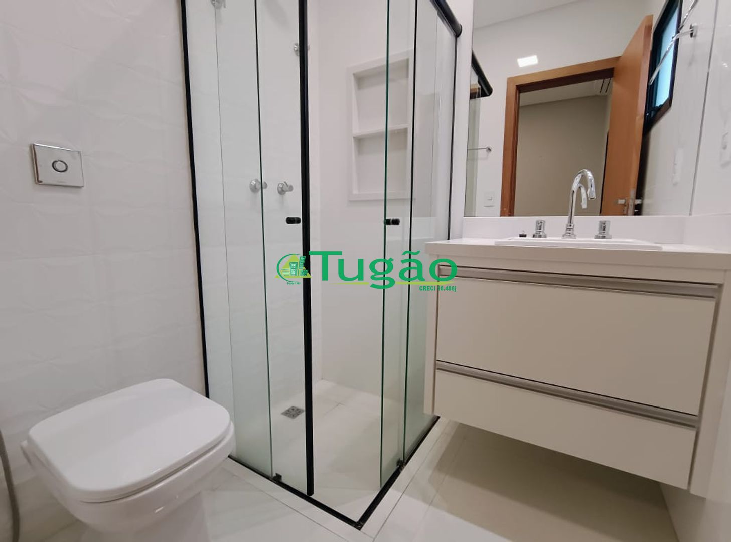 Casa de Condomínio com 3 quartos para aluguel, 210m² — foto 20 de 32