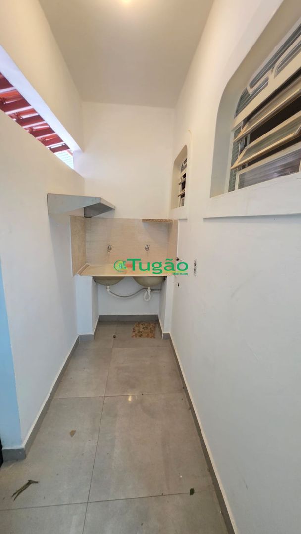 Imóvel Comercial com 2 quartos para aluguel, 80m² — foto 4 de 13