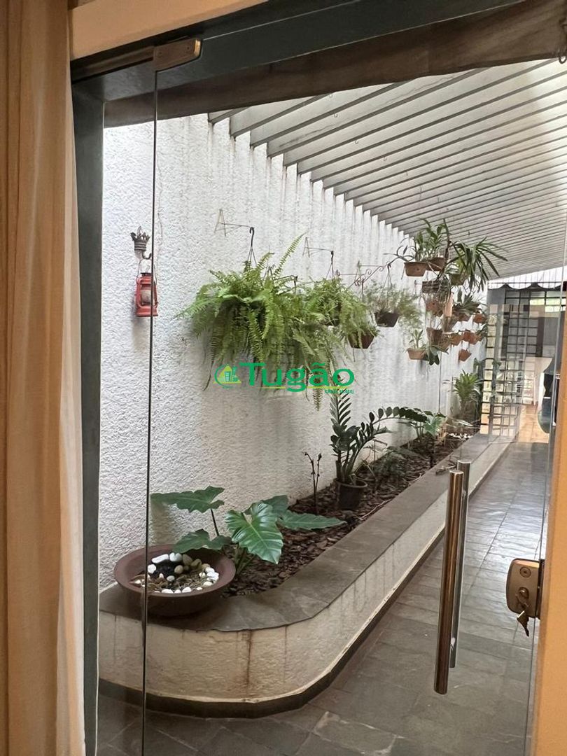 Casa com 3 quartos à venda, 360m² — foto 6 de 7