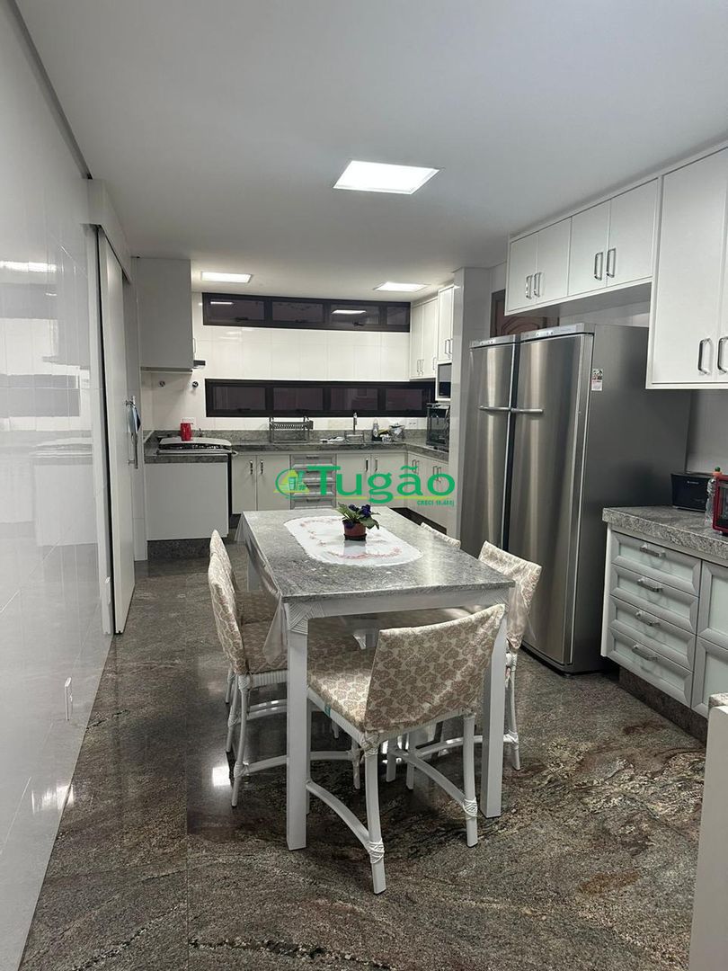 Apartamento com 3 quartos à venda, 217m² — foto 24 de 30