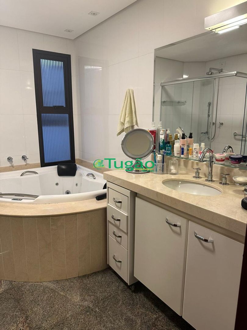 Apartamento com 3 quartos à venda, 217m² — foto 10 de 30