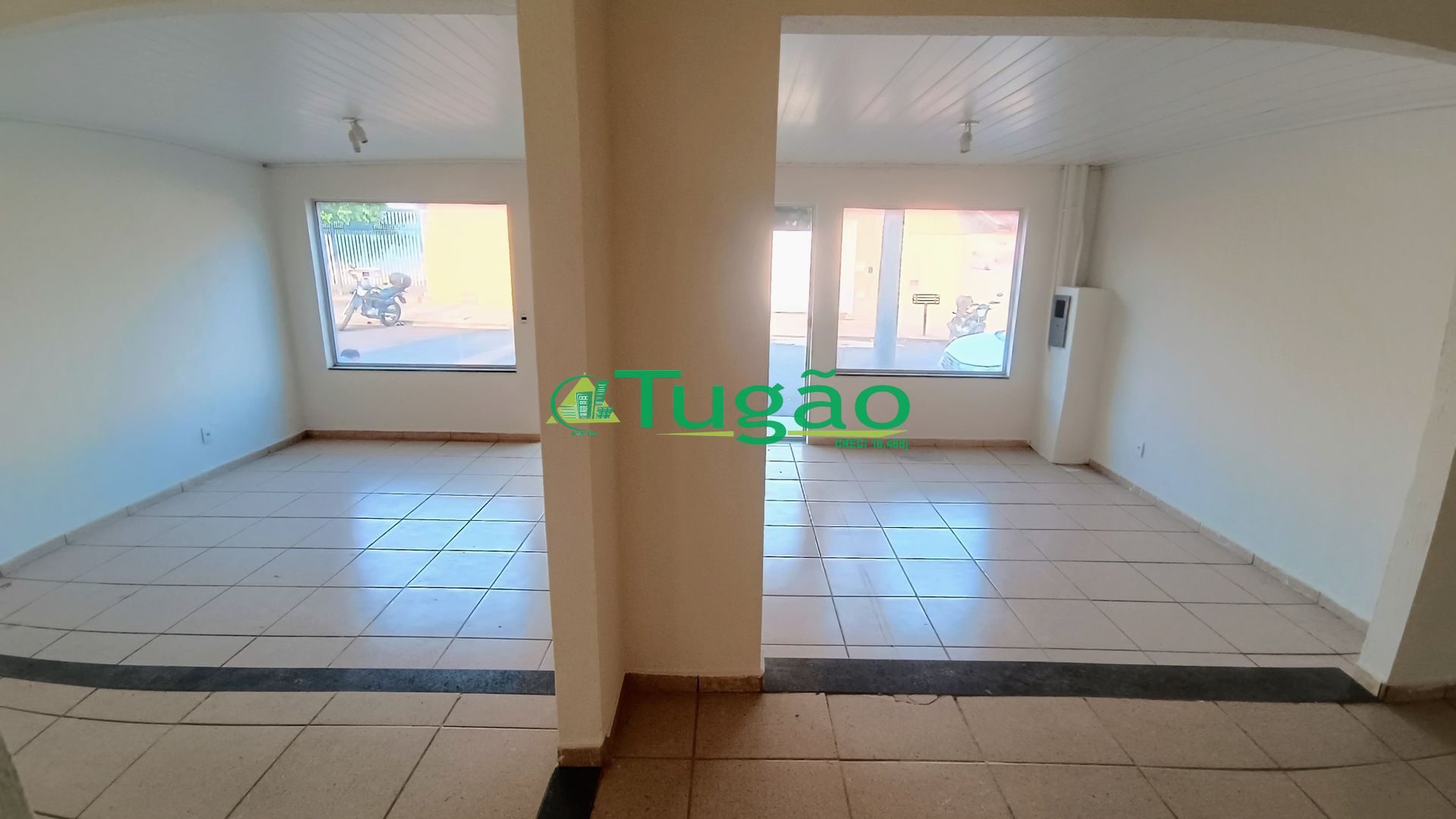 Loja / Salão / Ponto Comercial  à venda, 307m² — foto 2 de 14