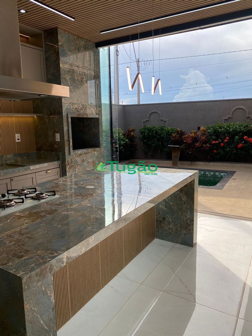 Casa de Condomínio com 3 quartos à venda, 168m² — foto 3 de 33