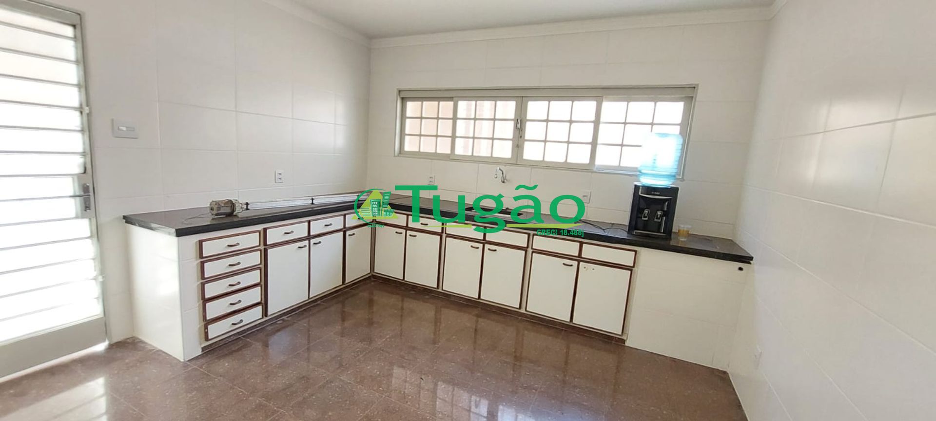 Imóvel Comercial com 3 quartos à venda, 261m² — foto 1 de 20