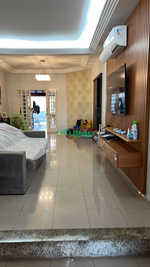 Casa com 3 quartos à venda, 260m² — foto 13 de 15