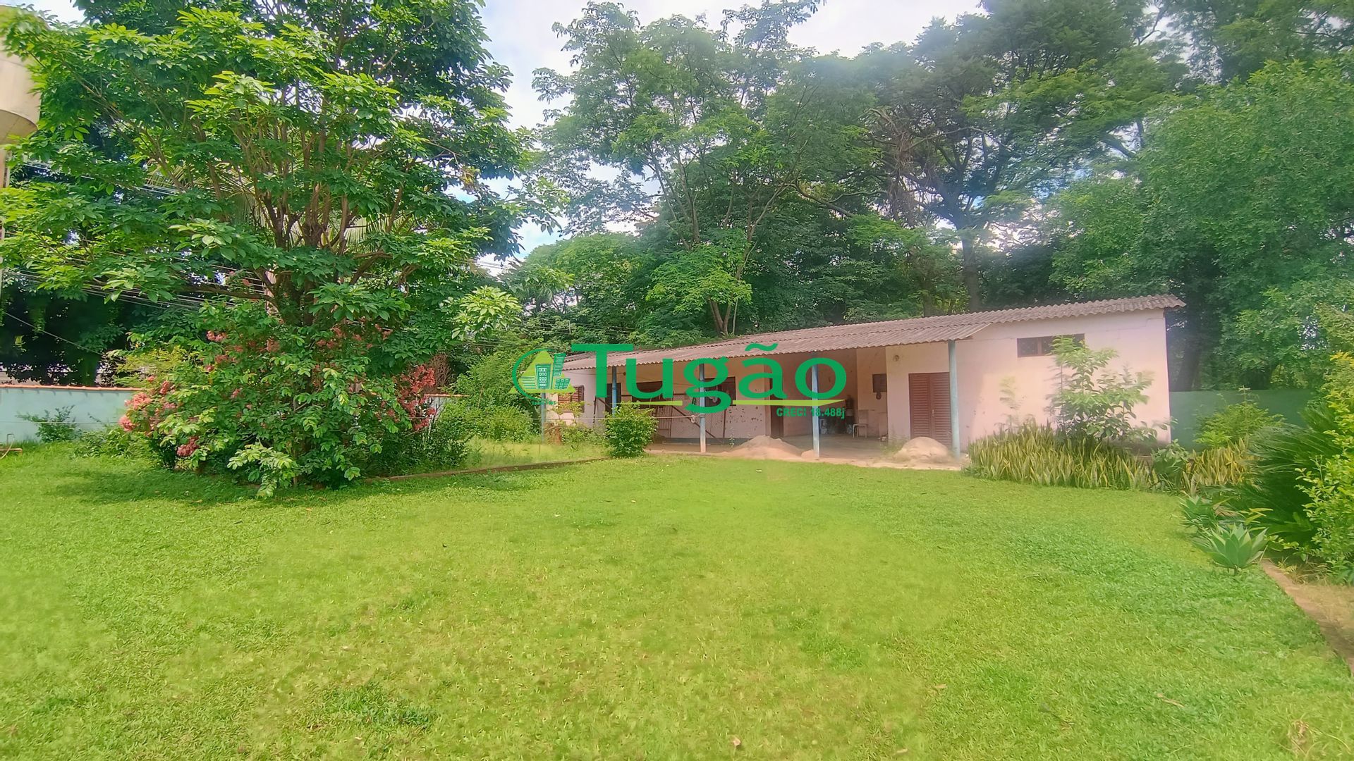 Fazenda / Sítio / Chácara com 2 quartos à venda, 1000m² — foto 3 de 17