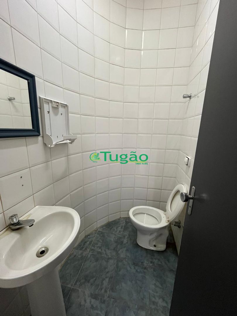 Imóvel Comercial com 6 quartos para aluguel, 320m² — foto 2 de 14