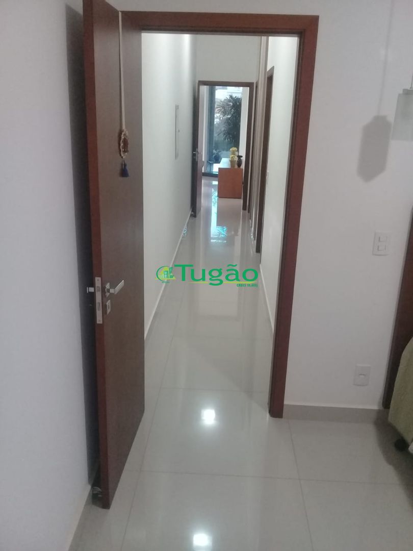 Casa com 3 quartos à venda, 285m² — foto 8 de 14