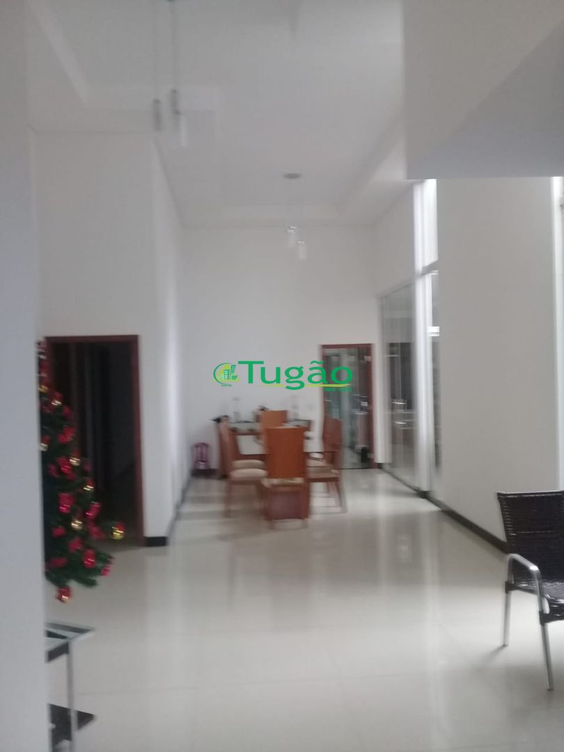 Casa com 3 quartos à venda, 285m² — foto 12 de 14