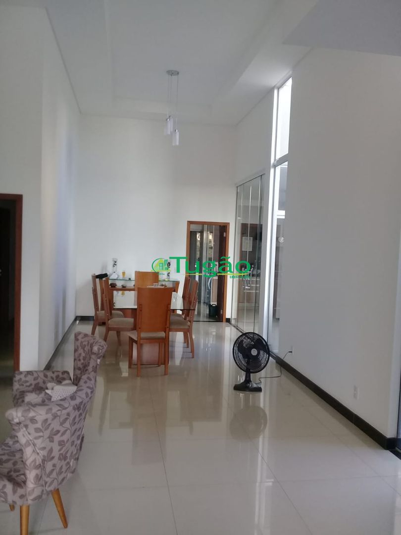 Casa com 3 quartos à venda, 285m² — foto 6 de 14